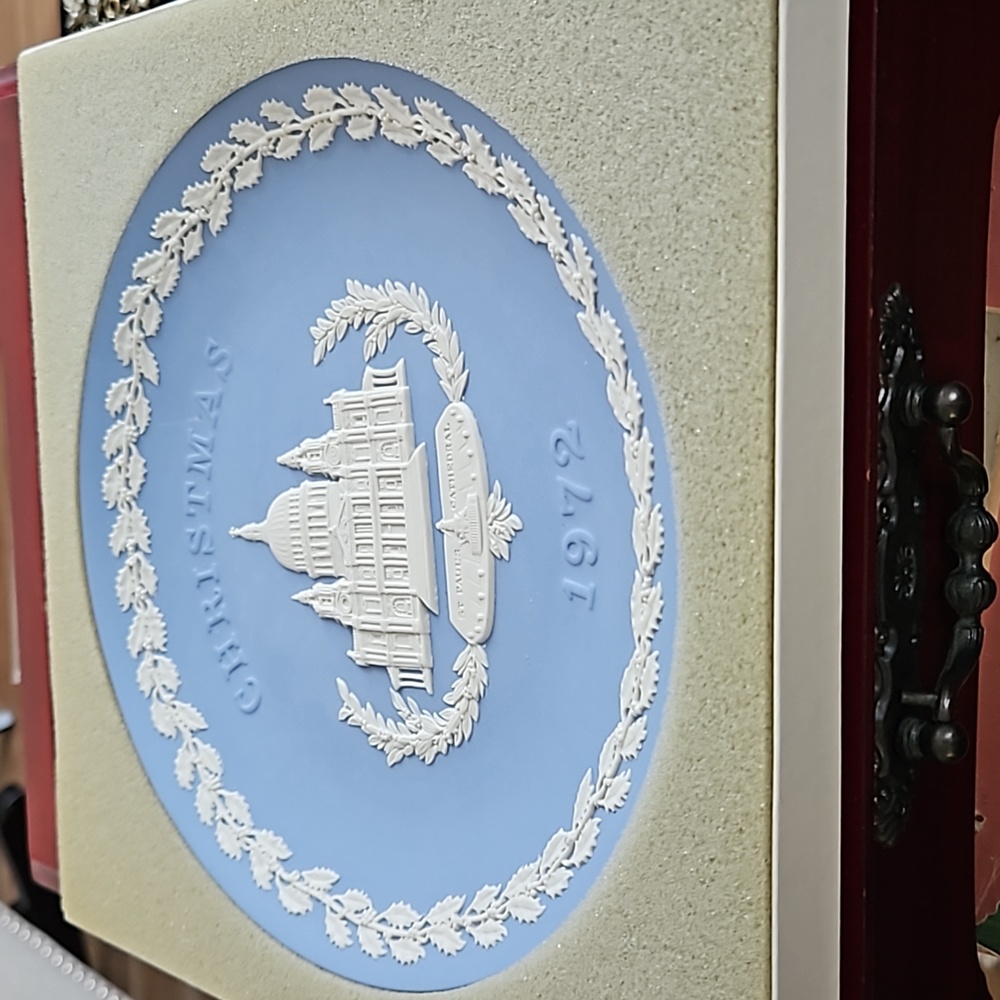 Vintage Wedgwood Jasperware Christmas 1972 Saint Paul's Cathedral